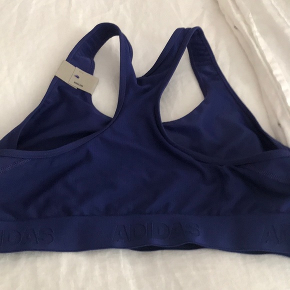 Workout support top with built in bra - Picture 3 of 3